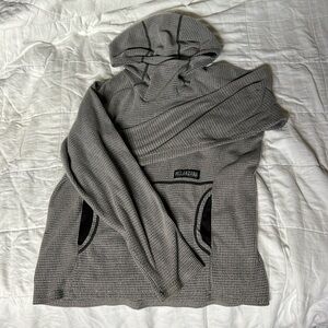 Melanzana, kids large, all grey.